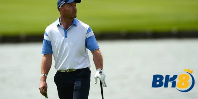 Alan Shearer Pesepakbola yang Menjadi Pegolf Profesional 1