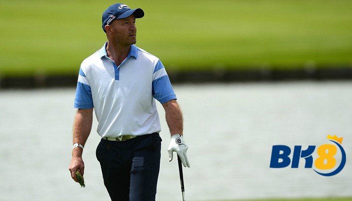 Alan Shearer Pesepakbola yang Menjadi Pegolf Profesional 1