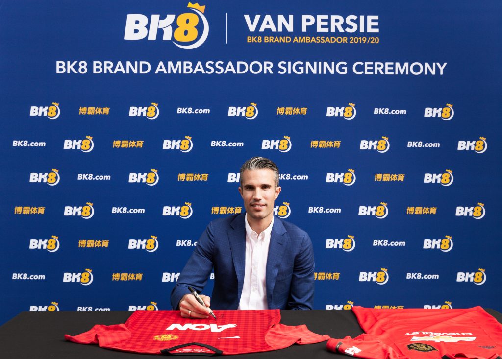 Robin van Persie joins BK8 1