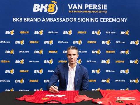 Robin van Persie joins BK8 1